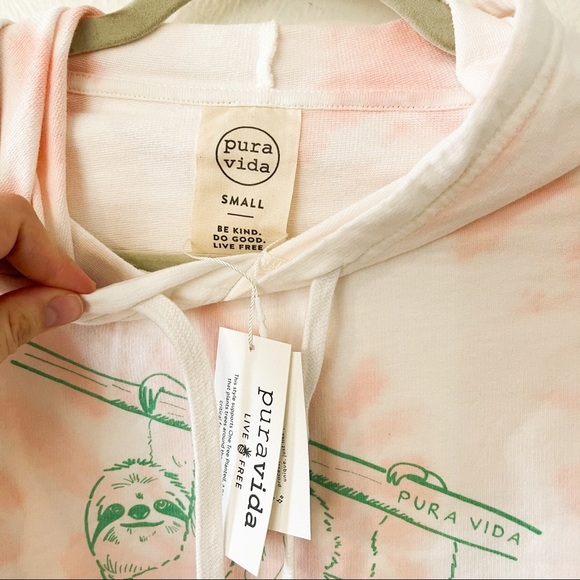 Pura Vida Tie dye Cropped Hoodie Sloth Graphic - Picture 2 of 4